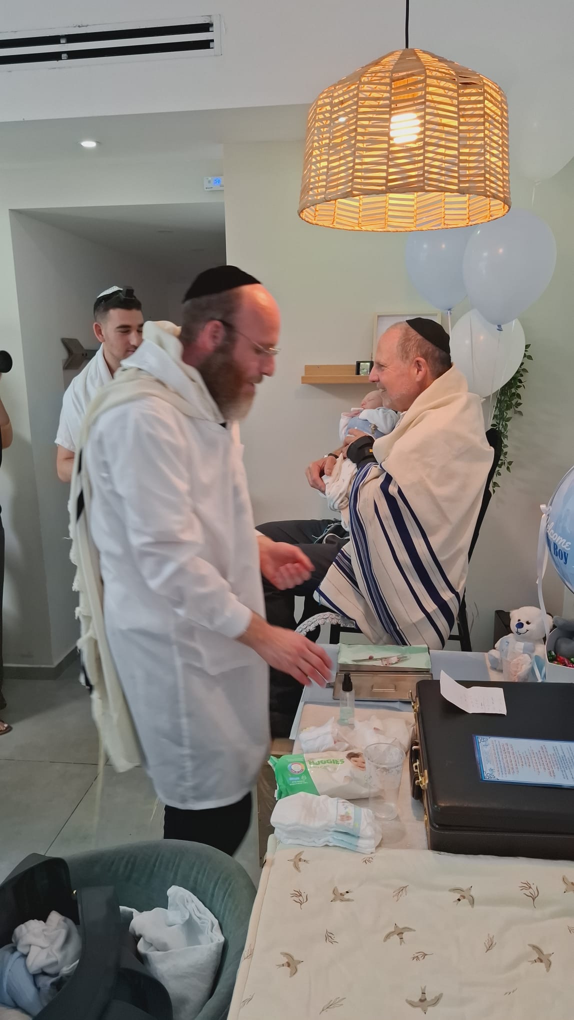 גלריה תמונה 2